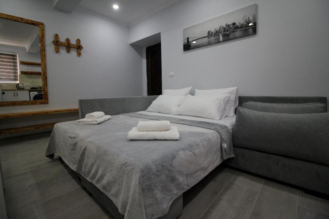 J&M Luxury Apartments Saranda Экстерьер фото